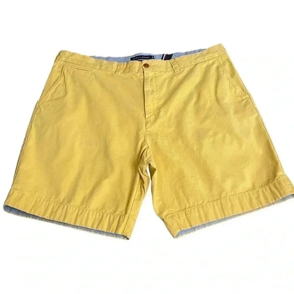 Tommy Hilfiger Men’s Yellow Above the Knee Shorts size 42 - Picture 1 of 13